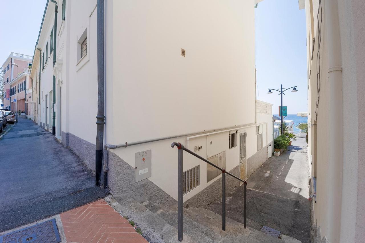 Seaside Roomy Apartment Bordighera
